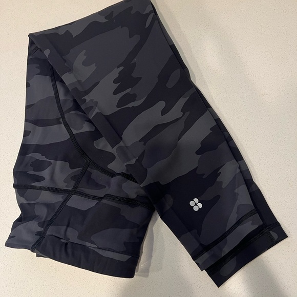 BNWOT Sweaty Betty Power leggings. Size Med. - Picture 2 of 5